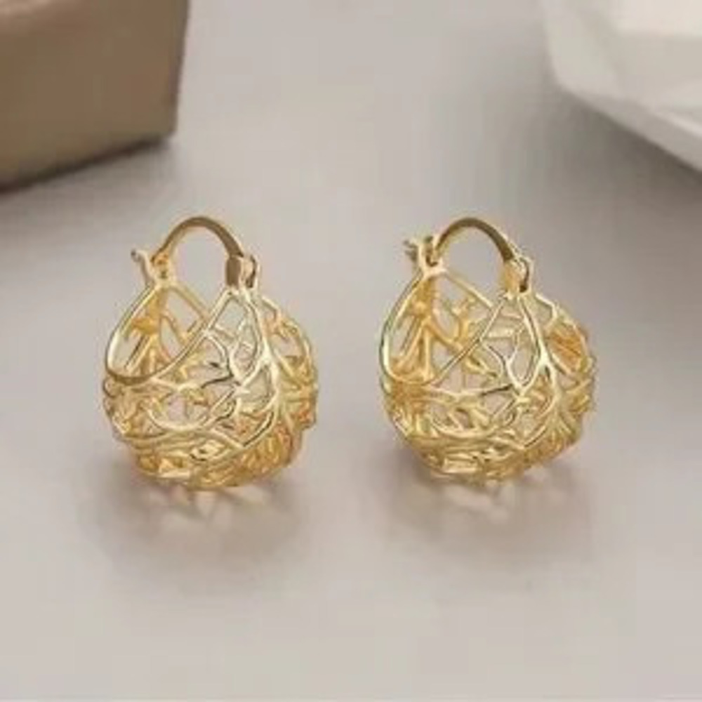 Hollow Lace Hoop Earrings for Women
